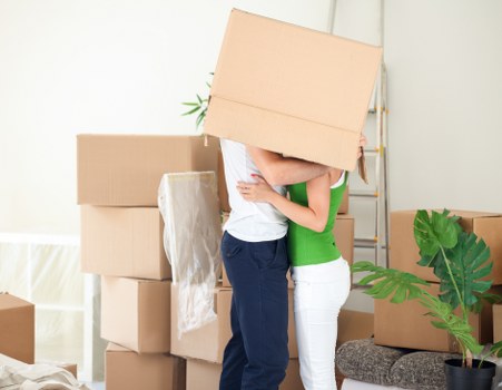 Organised boxes and essentials for student removals in Wandsworth
